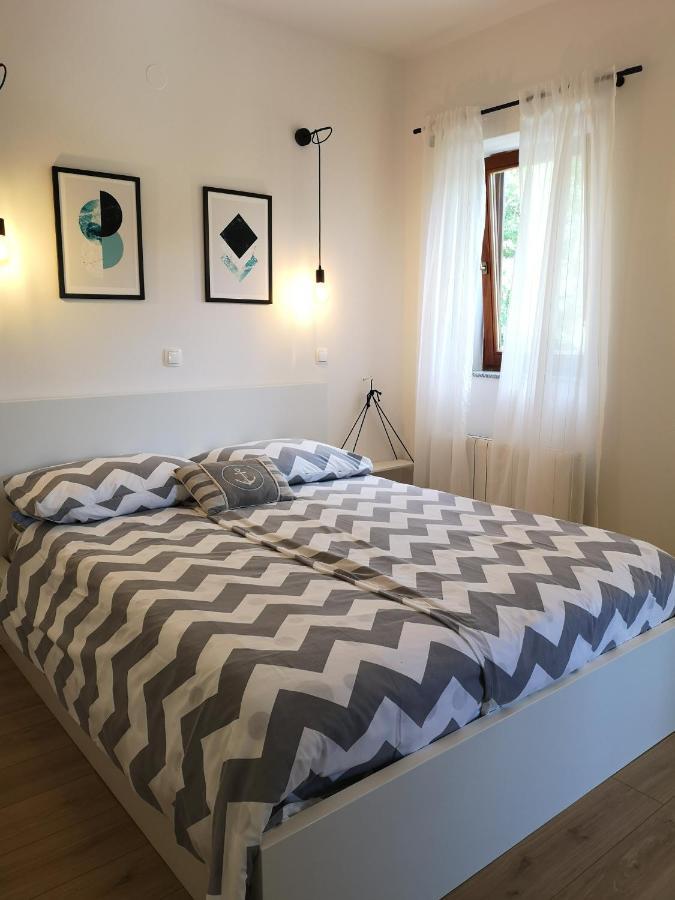 Apartments Frgacic I Baška Esterno foto
