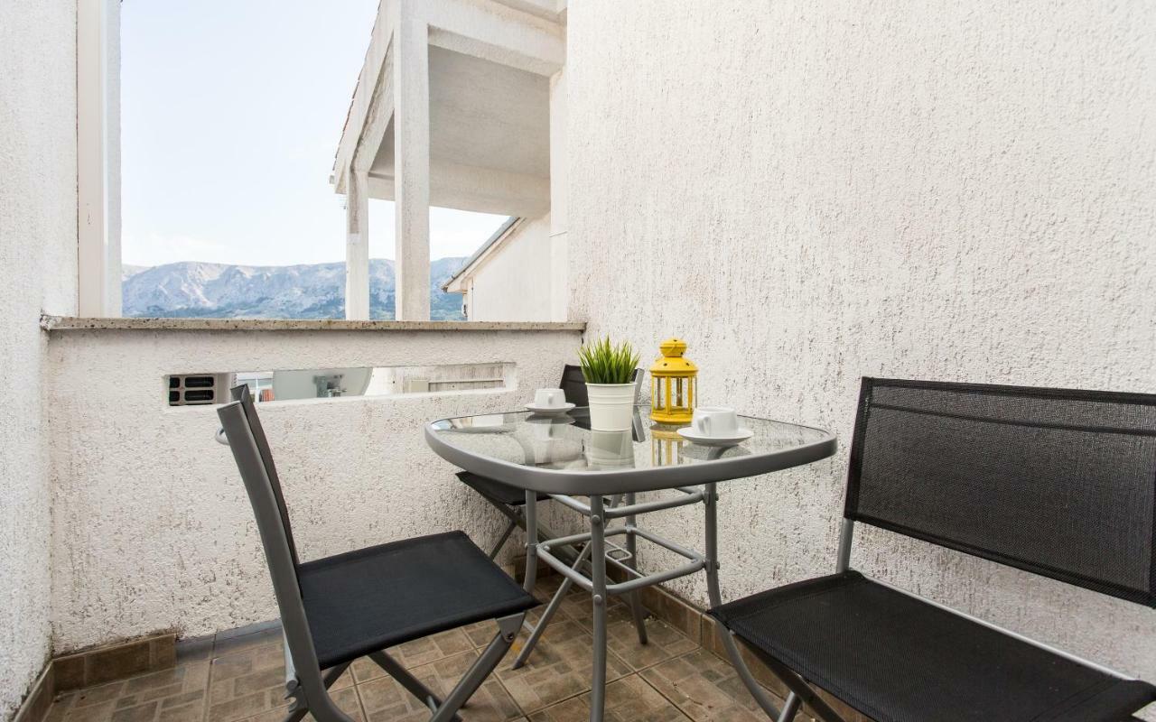 Apartments Frgacic I Baška Esterno foto