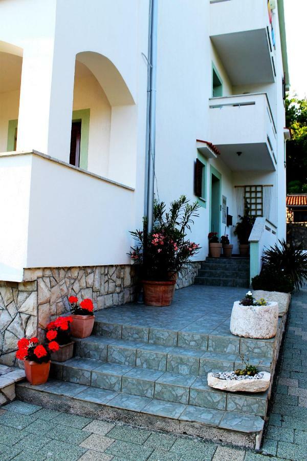 Apartments Frgacic I Baška Esterno foto