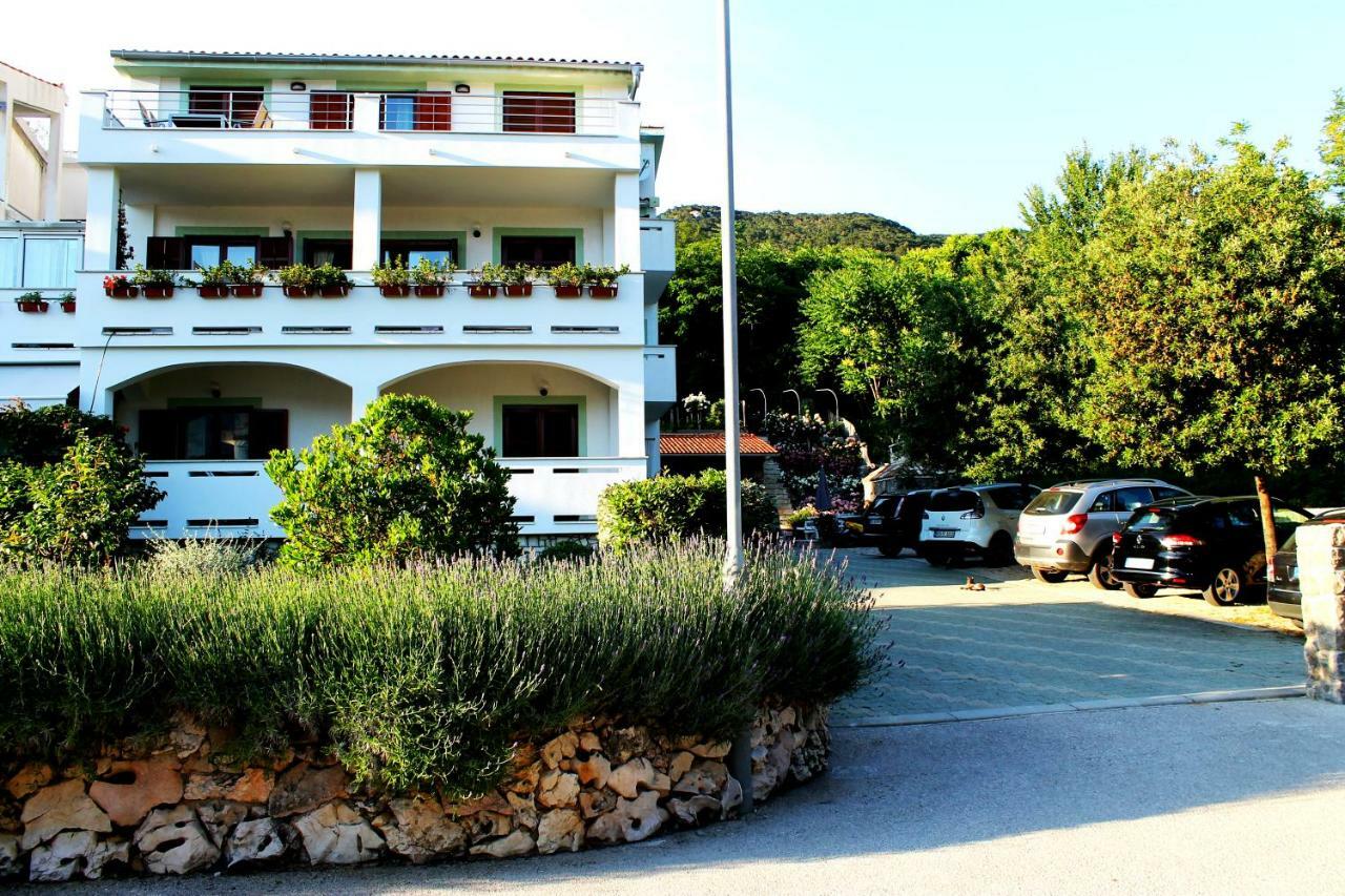 Apartments Frgacic I Baška Esterno foto